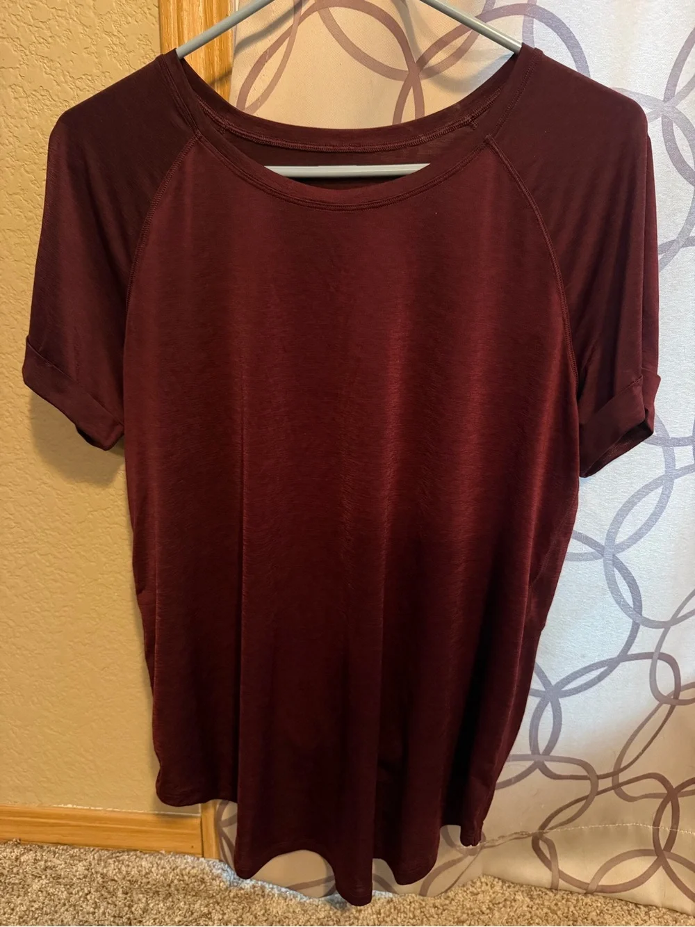 lululemon athletica women’s Short Sleeve Tie-Back Shirt — Maroon
